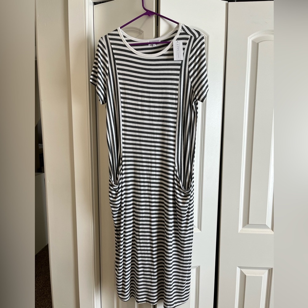 Princess Line T-shirt Dress